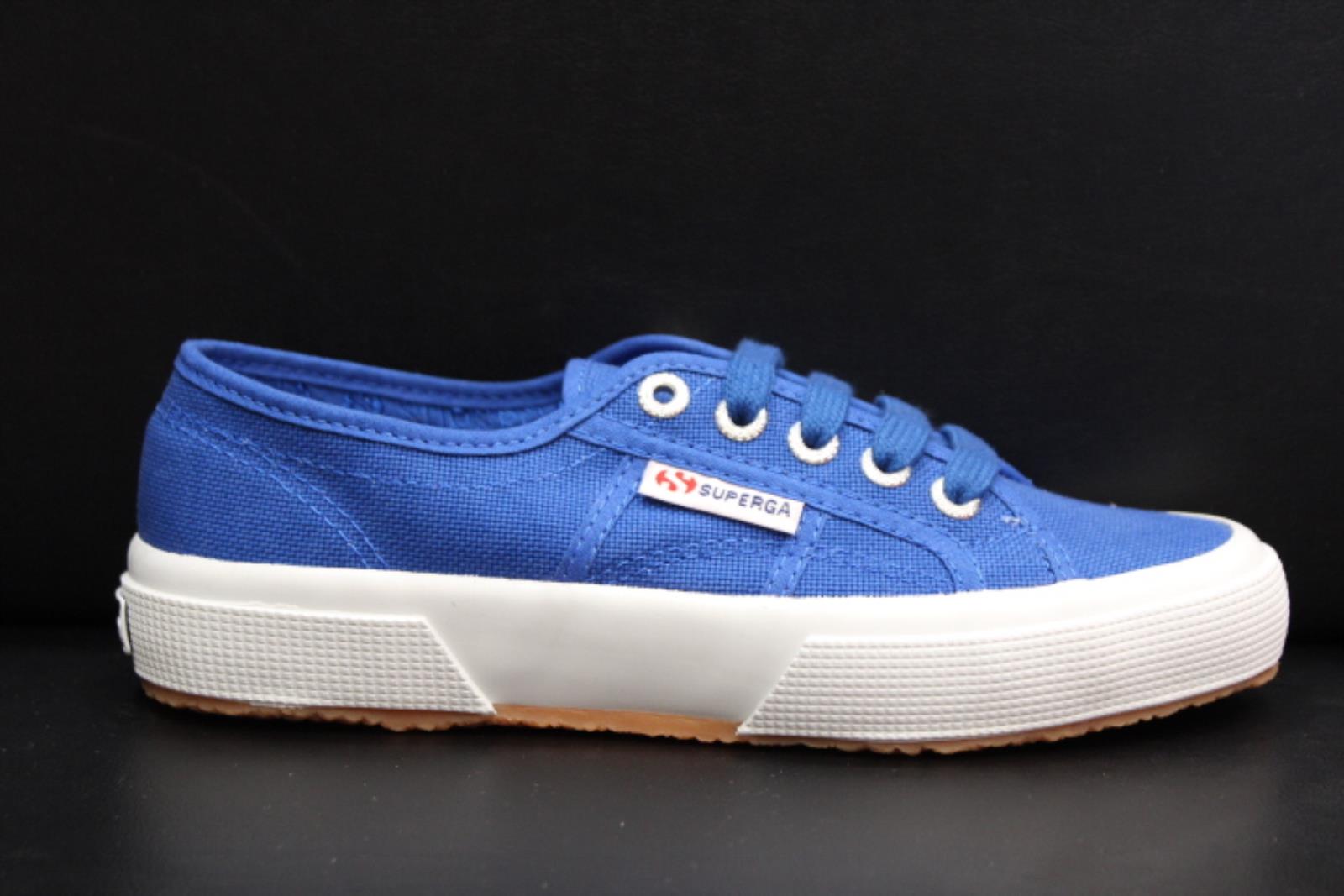 superga blu elettrico